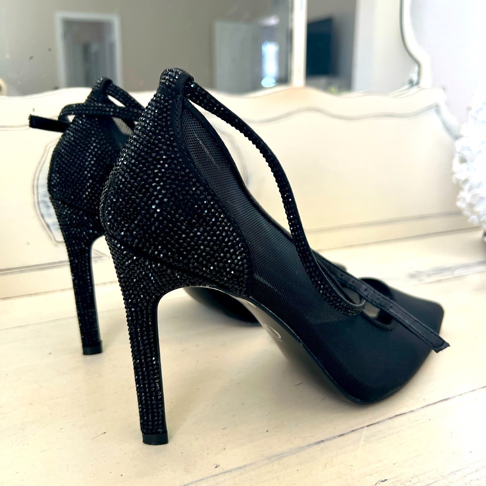 J-Lo strappy heel worn once size 38 or 8